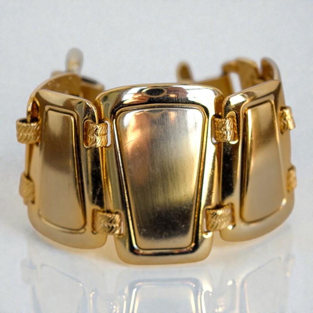 Brighton Trendoro Gold Plated Wide Link Bracelet JB3831 Retired Chunky